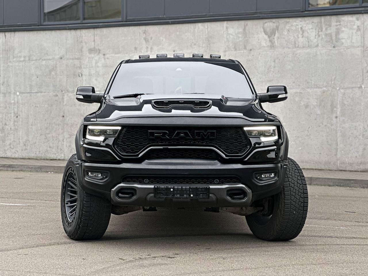   RAM 1500 TRX Mammoth 900   -  2