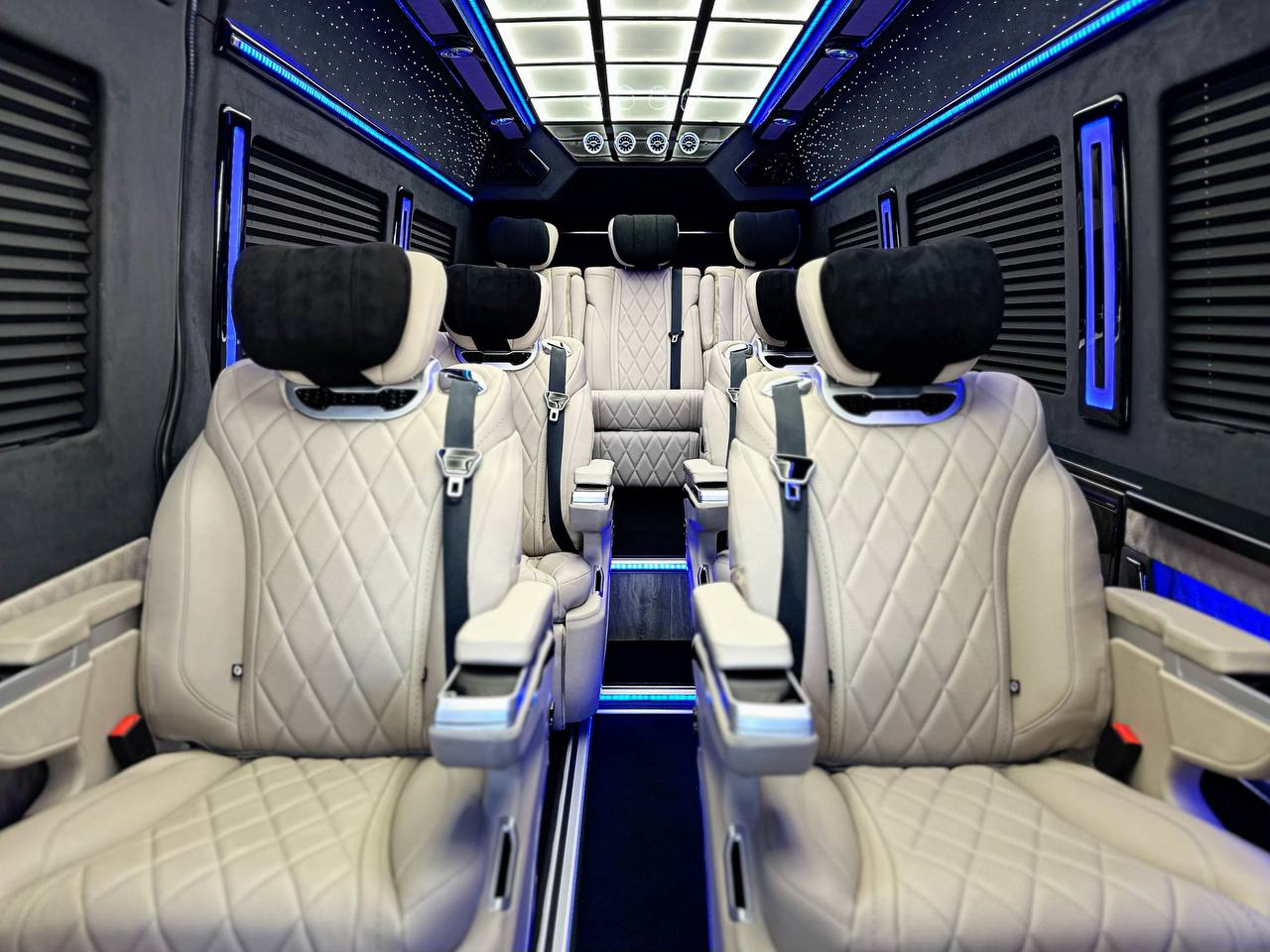   Mercedes Benz Sprinter VIP+ 2025   -  6