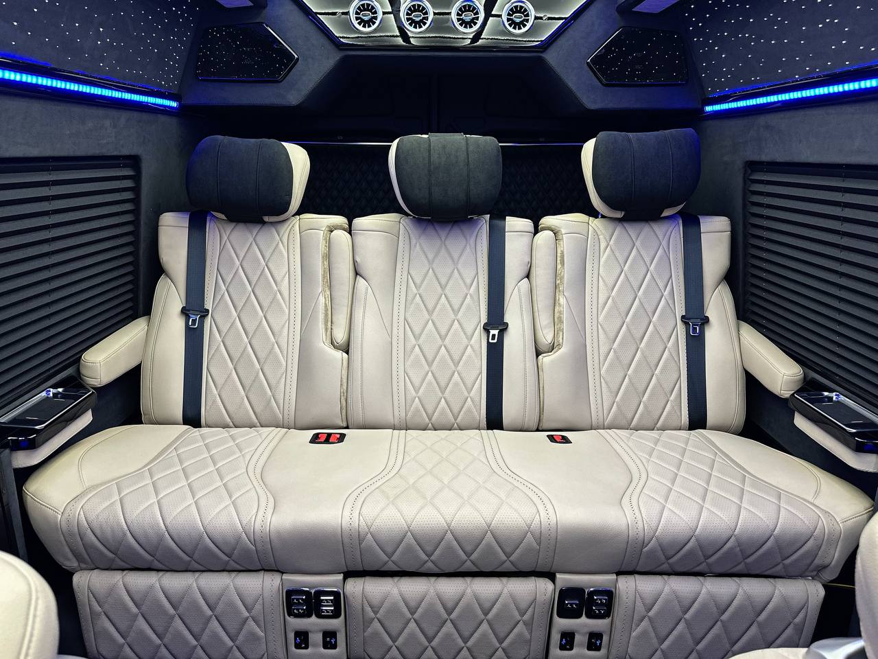   Mercedes Benz Sprinter VIP+ 2025   -  8