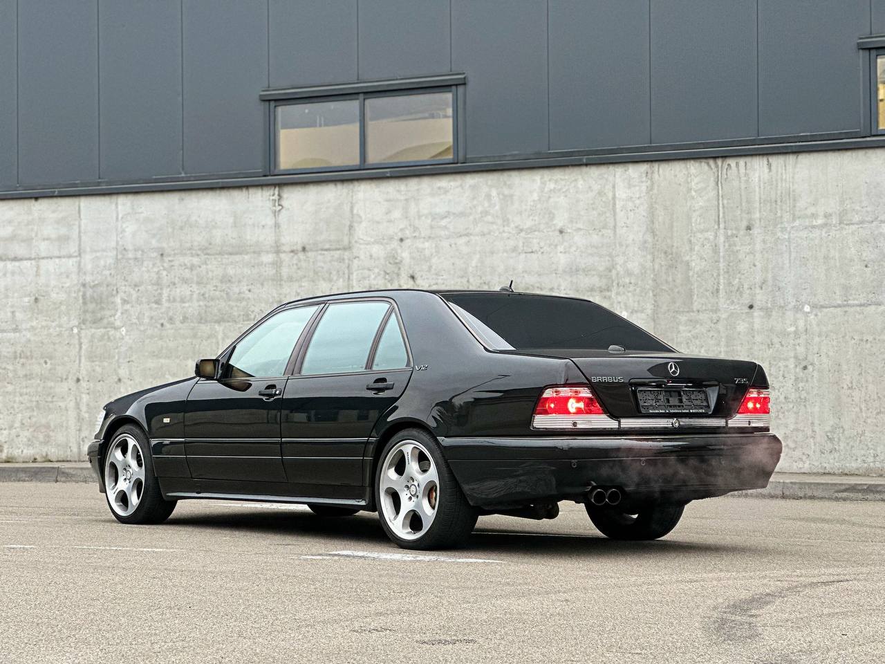   Mercedes-Benz Brabus 7.3 V12   -  5