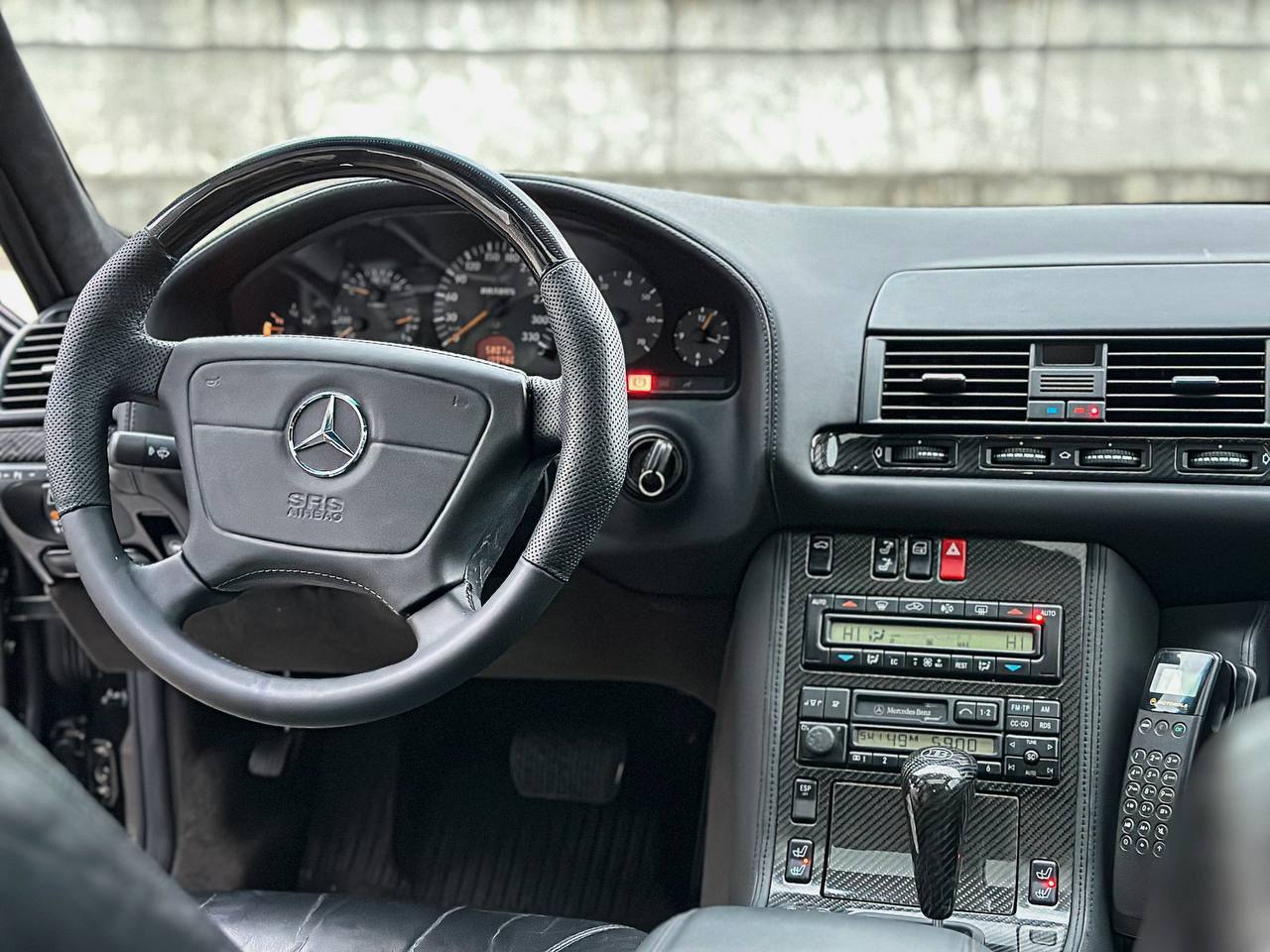   Mercedes-Benz Brabus 7.3 V12   -  7