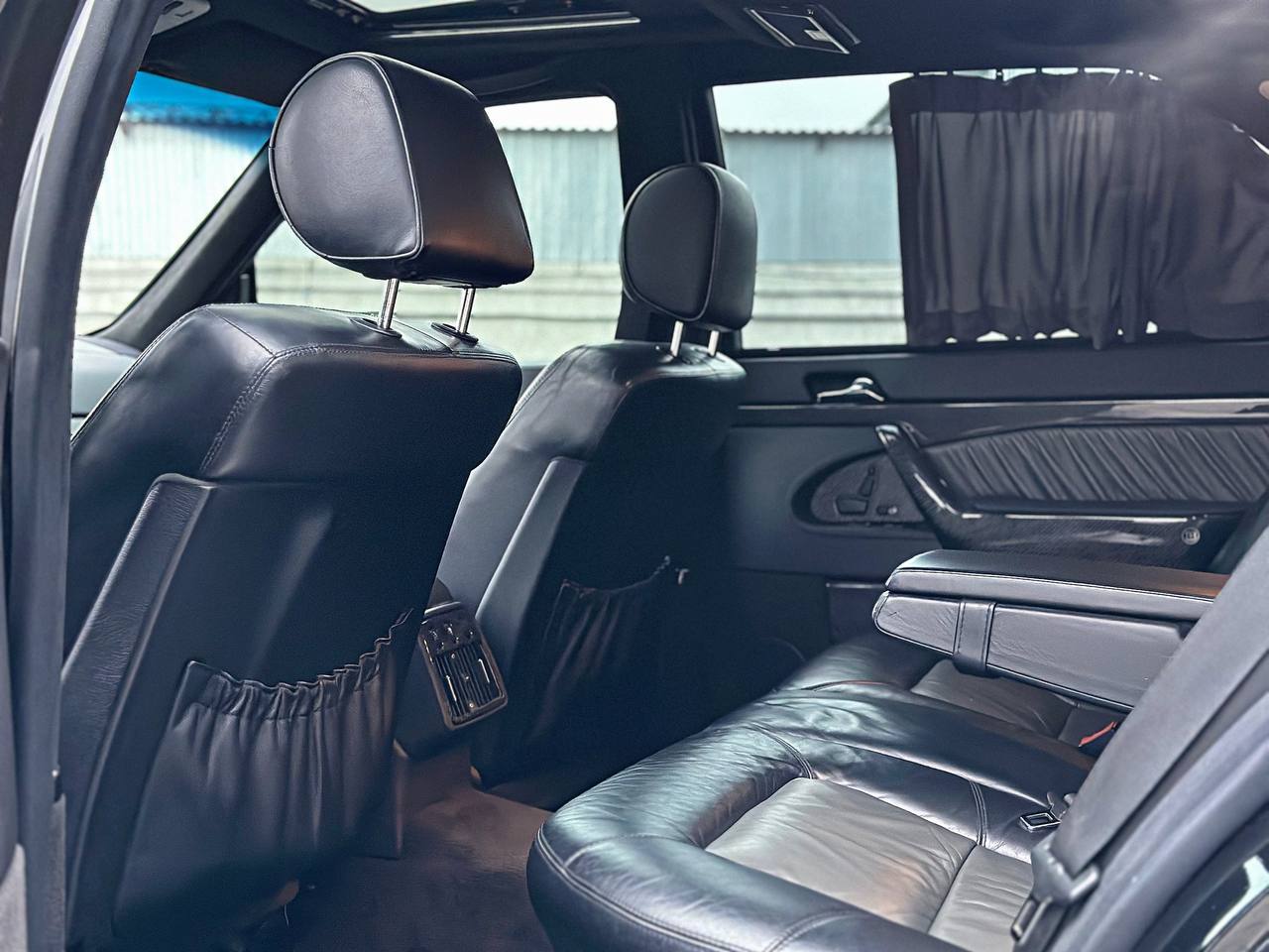   Mercedes-Benz Brabus 7.3 V12   -  9